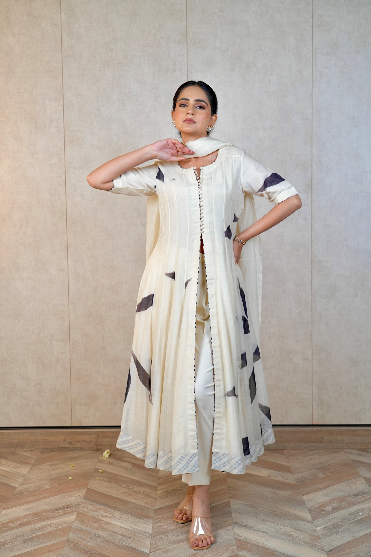 Dastaani Leaf Printed Anarkali Kurta Set