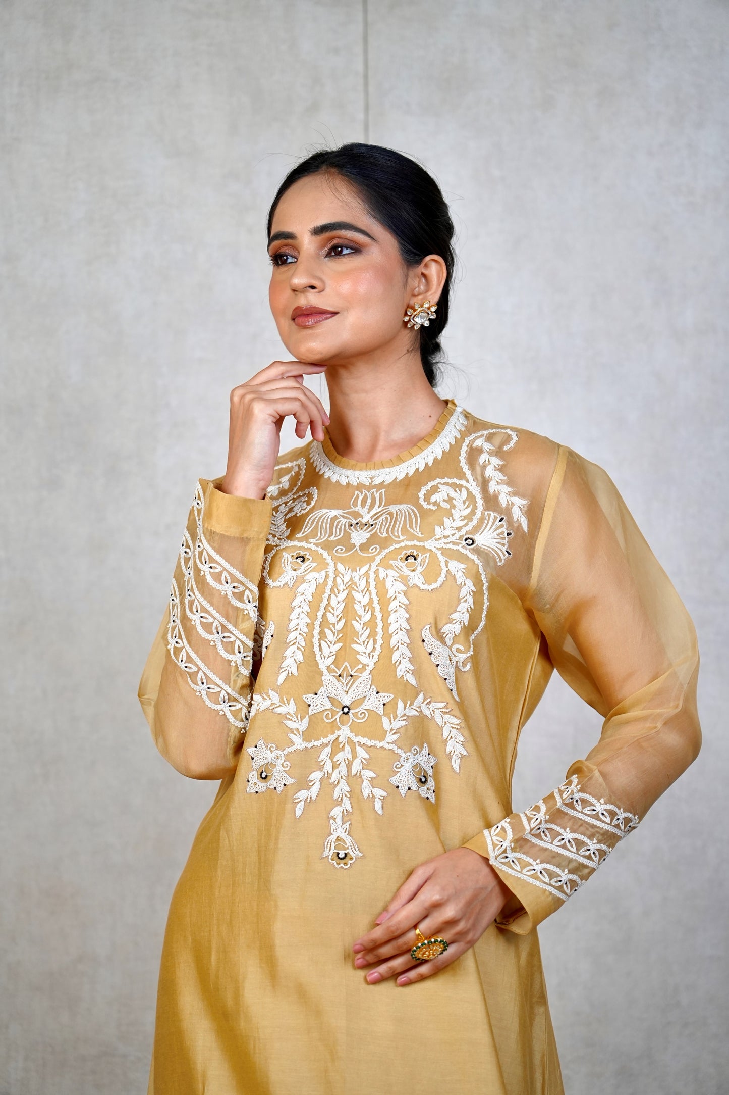 Sunehriya kurta set
