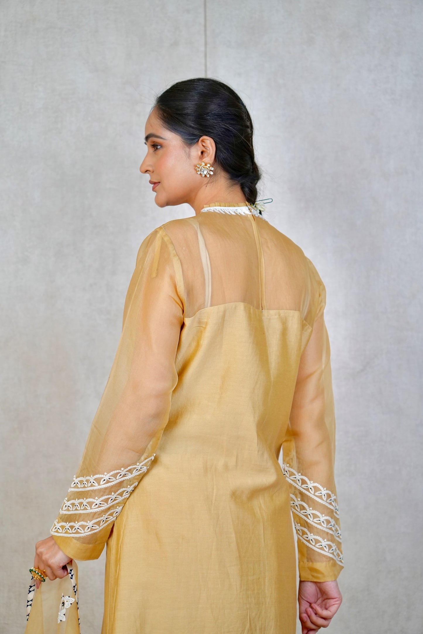 Sunehriya kurta set