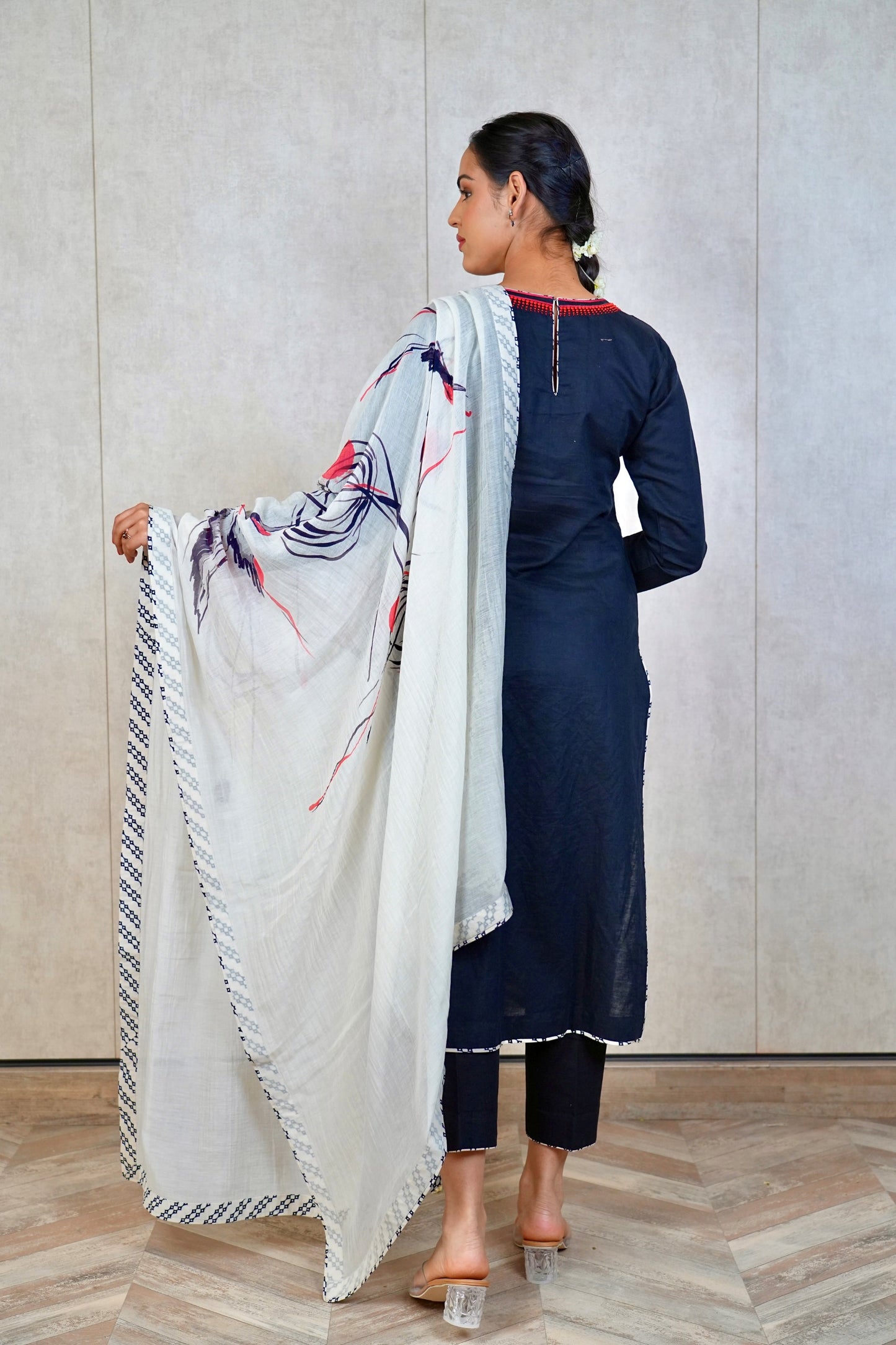 Inaaya kurta set