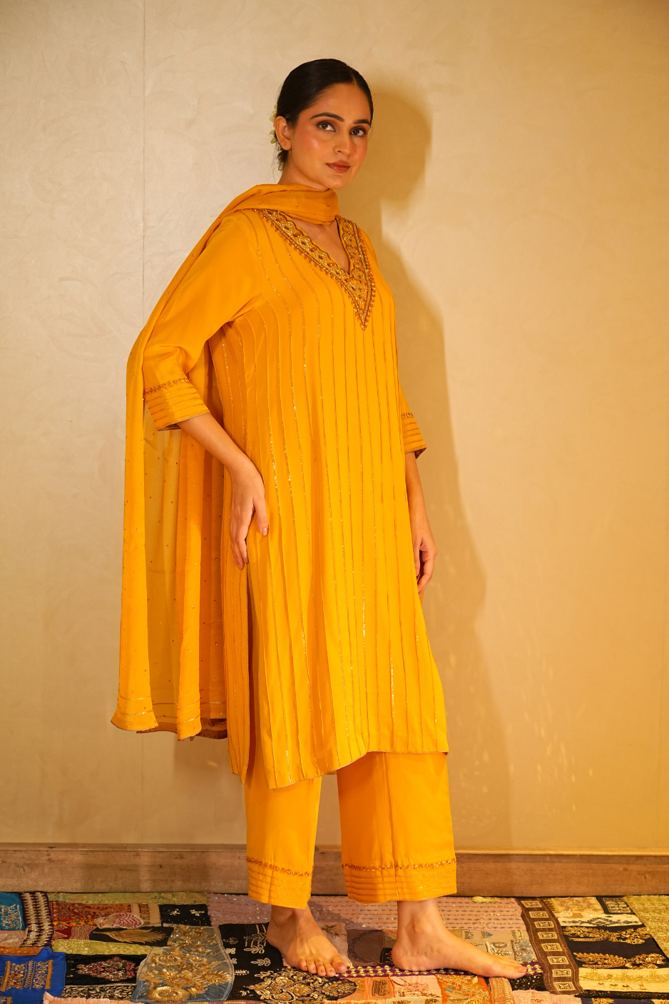 Sunehri Full Suit Set
