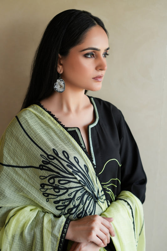 Siah Kurta Set
