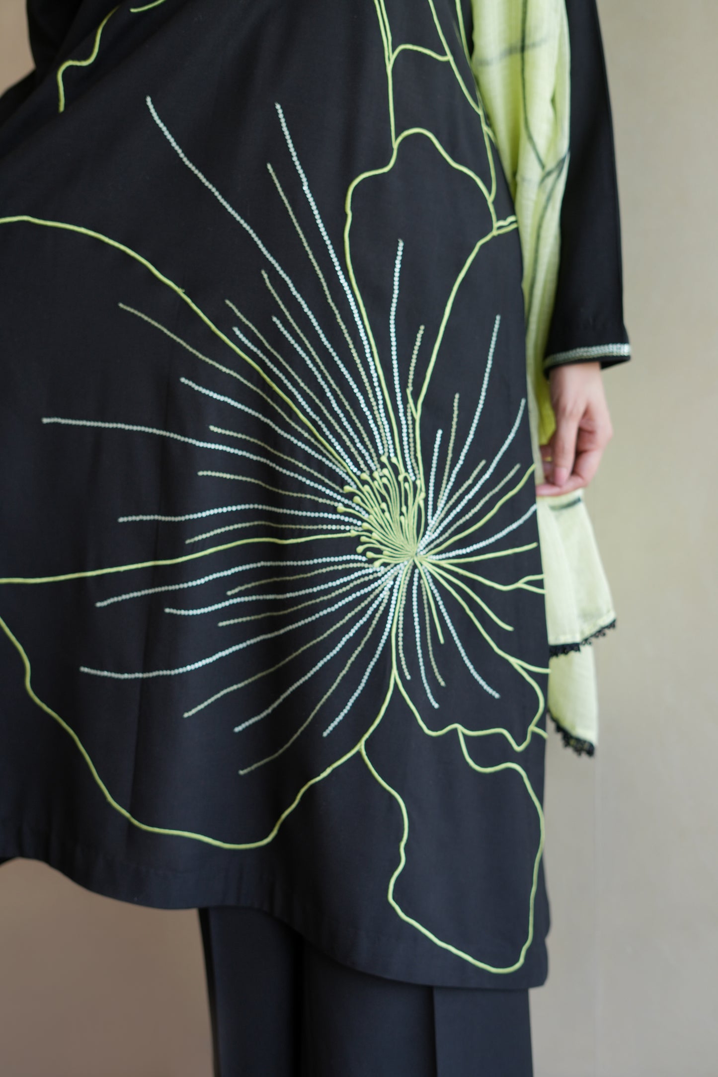 Siah Kurta Set