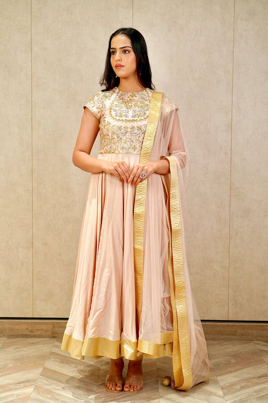 Peher Anarkali set