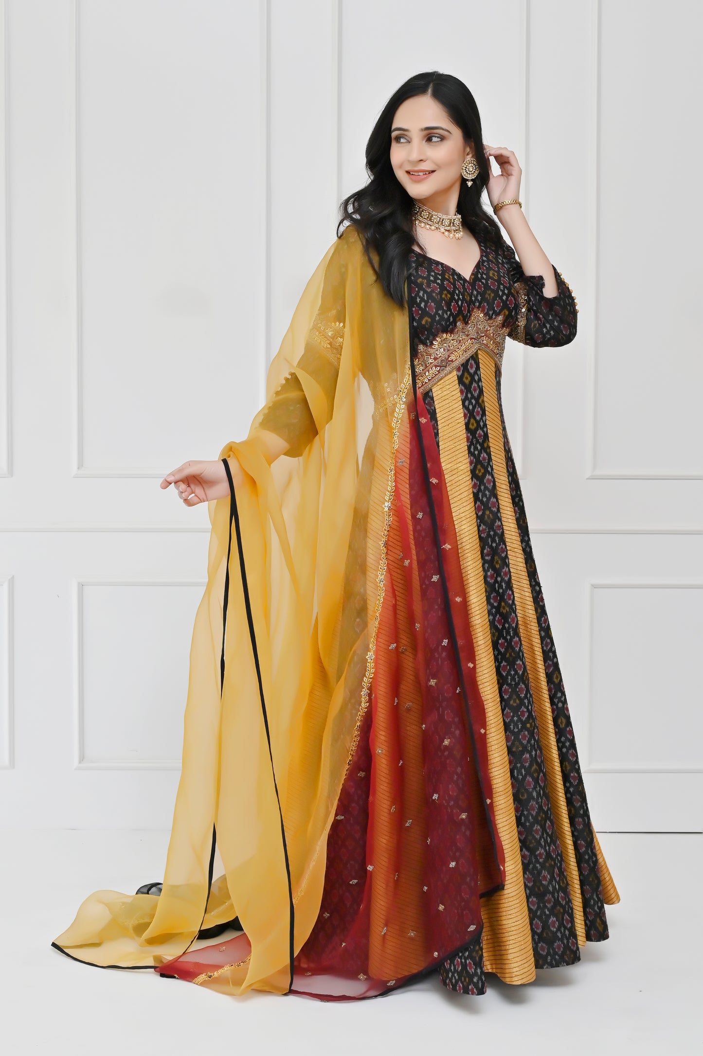 Riwayat Gown