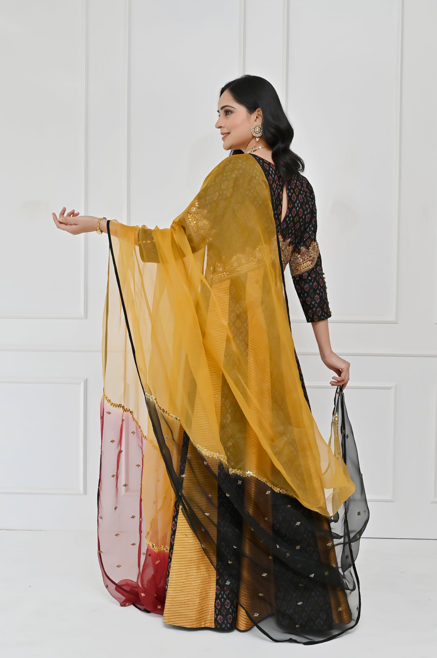 Riwayat Gown
