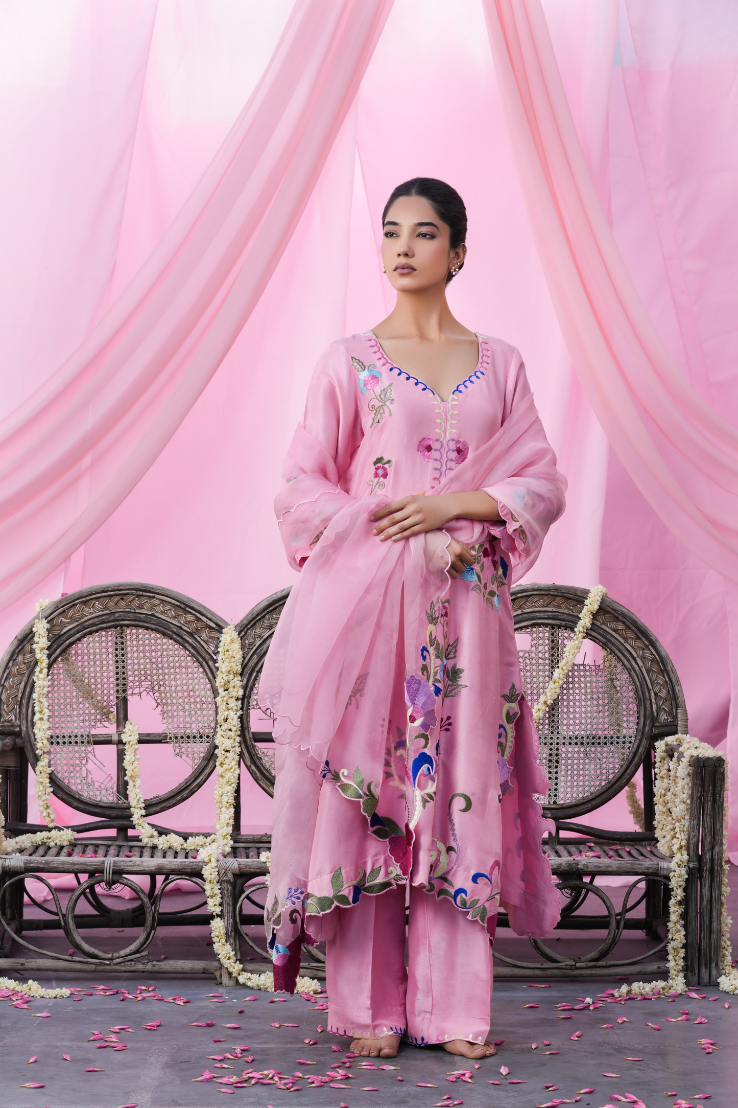 Gulaabkari Kurta Set